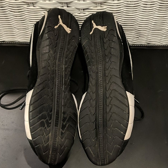 Shoes - Picture 4 of 4